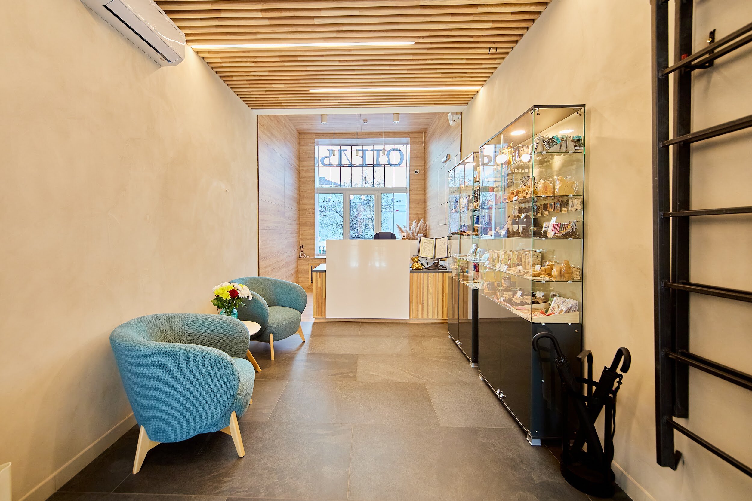 Фото отеля 2