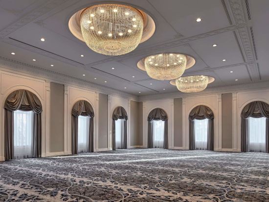 Фото The Hotel Saskatchewan Autograph Collection