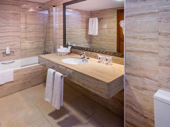 Фото Mediterráneo Bay Hotel & Resort