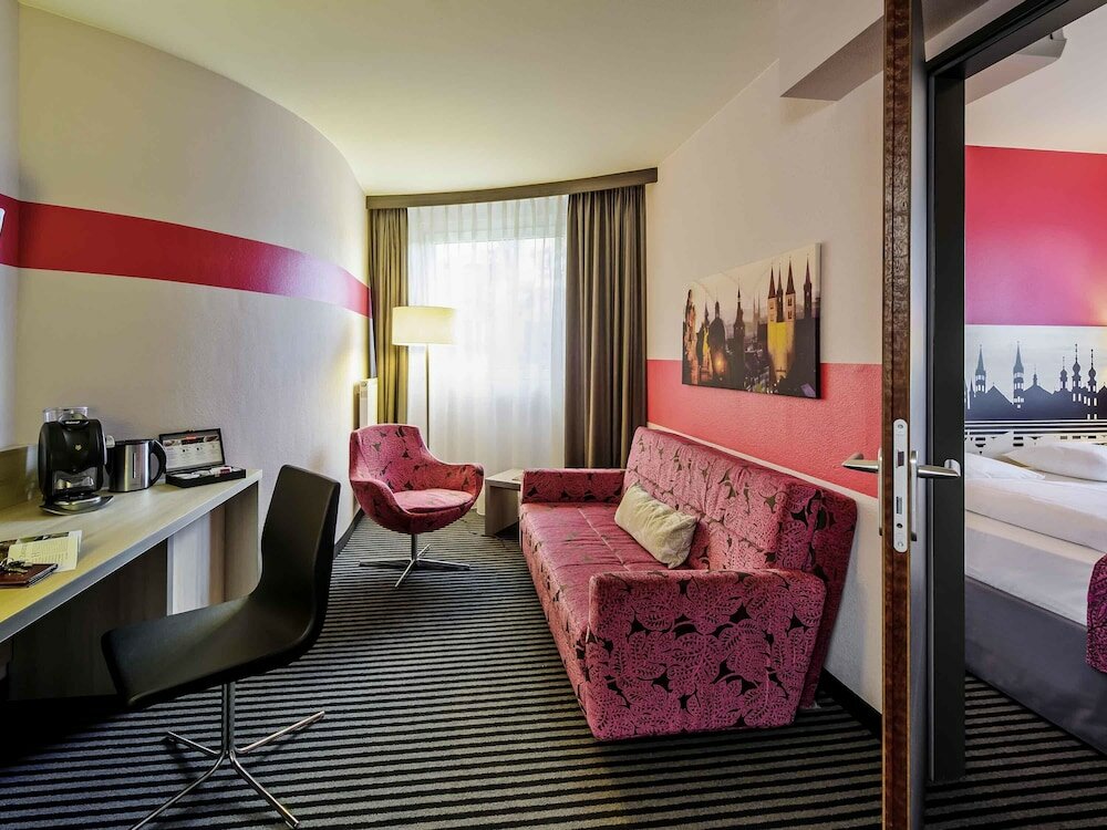 Фото Mercure Hotel Wuerzburg Am Mainufer