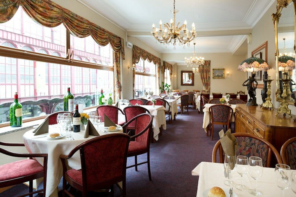 Фото Century Hotel Antwerpen