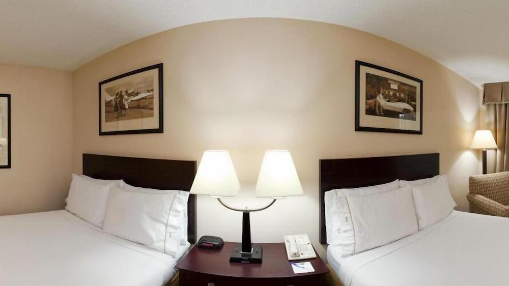 Фото Holiday Inn Express Little Rock Airport, an Ihg Hotel