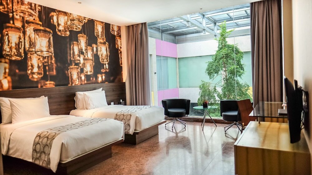 Фото Fm7 Resort Hotel Bandara Jakarta Airport