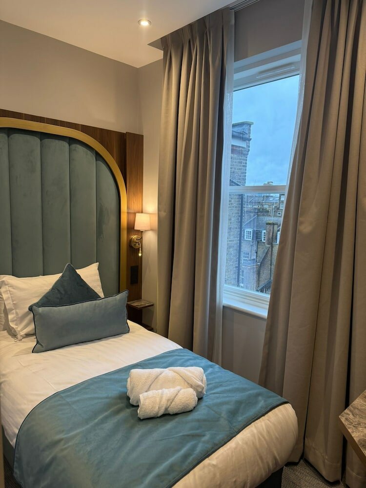 Фото St Mark Hotel