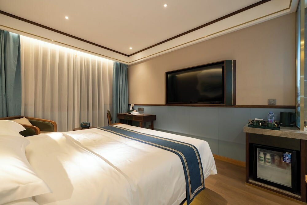 Фото Hiking Hotel Hangzhou