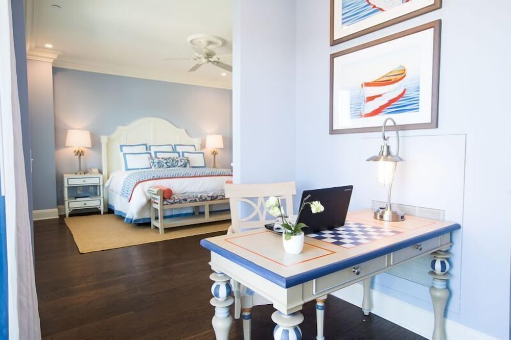 Фото The Beach Club at Charleston Harbor Resort and Marina