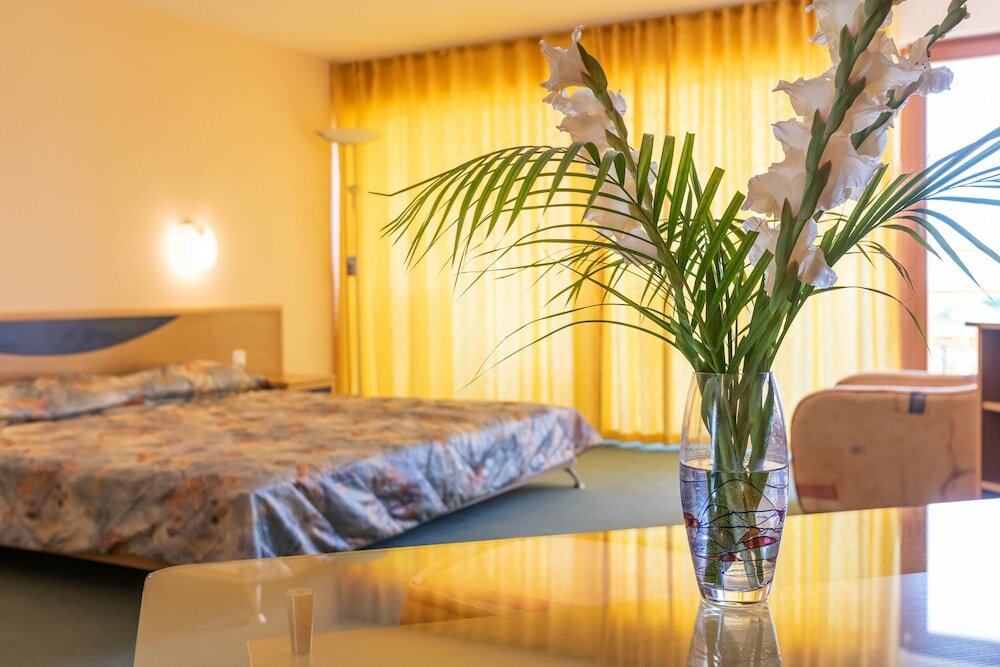 Фото Nessebar Beach Hotel