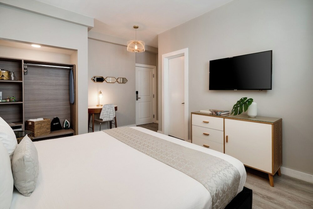 Фото Catalina Hotel & Beach Club