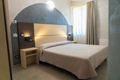 Внешний вид отеля Albergo della Posta в Таверне, фото 2