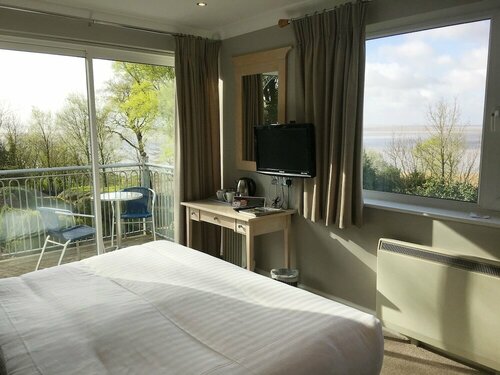 Внешний вид отеля Netherwood Hotel & SPA в Грэндж-овер-Сэндсе, фото 2