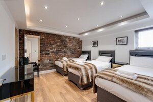 отель The Picture House Apartments