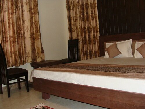 Гостиница Hotel Abhinandan grand в Дехрадуне