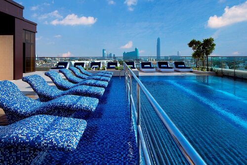 Гостиница Le Meridien Dubai Hotel & Conference Centre в Дубае