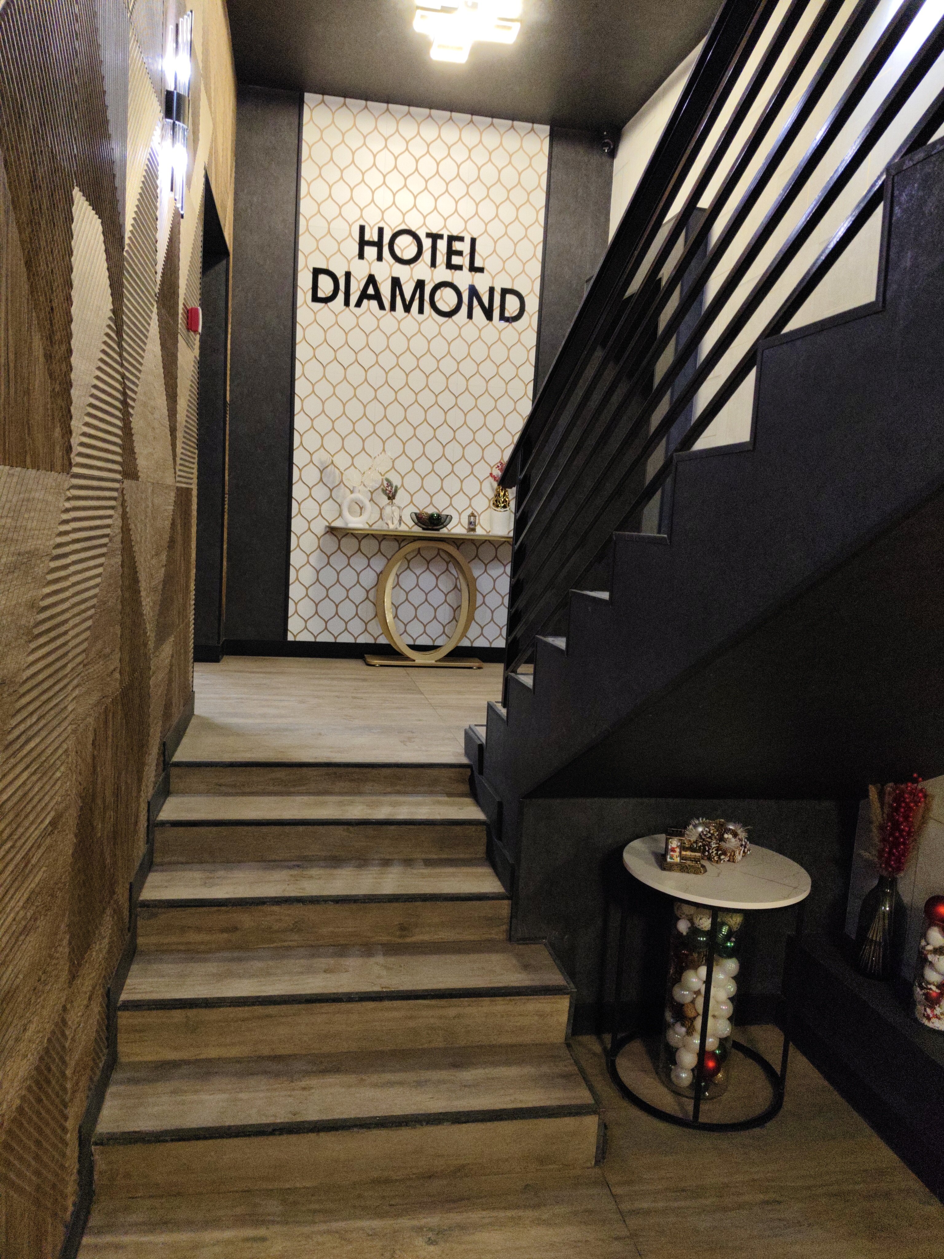 Фото Diamond Hotel