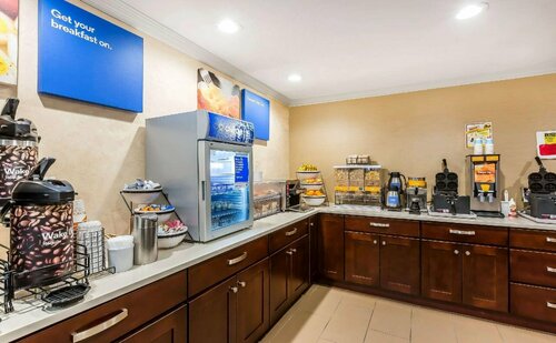 Гостиница Comfort Inn Santa Monica - West Los Angeles в Санта Монике
