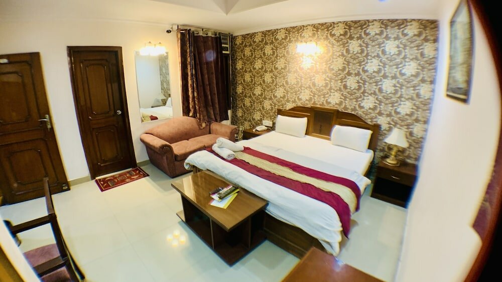 Фото Kashish Residency & Banquet