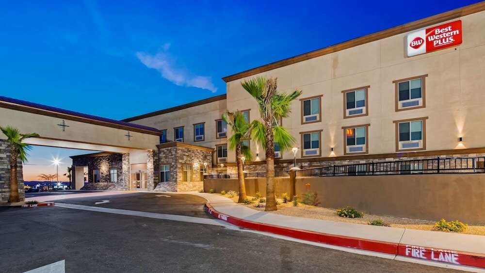 Фото Best Western Plus New Barstow Inn & Suites