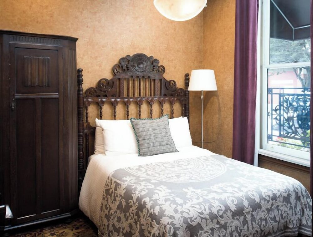 Фото Monte Cristo Bed and Breakfast