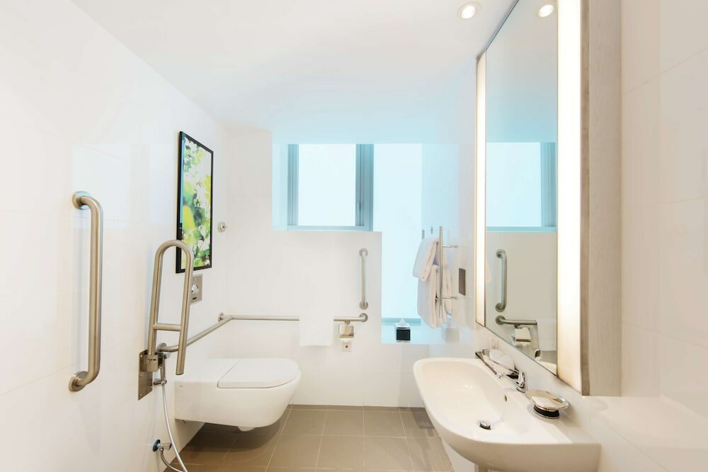 Фото Hilton Garden Inn Singapore Serangoon