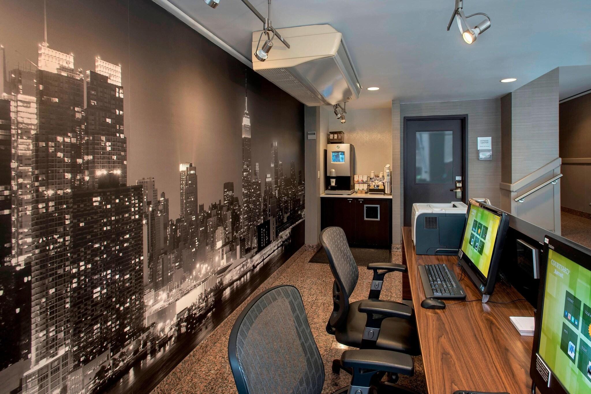 Фото Courtyard by Marriott New York City Manhattan Fifth Avenue