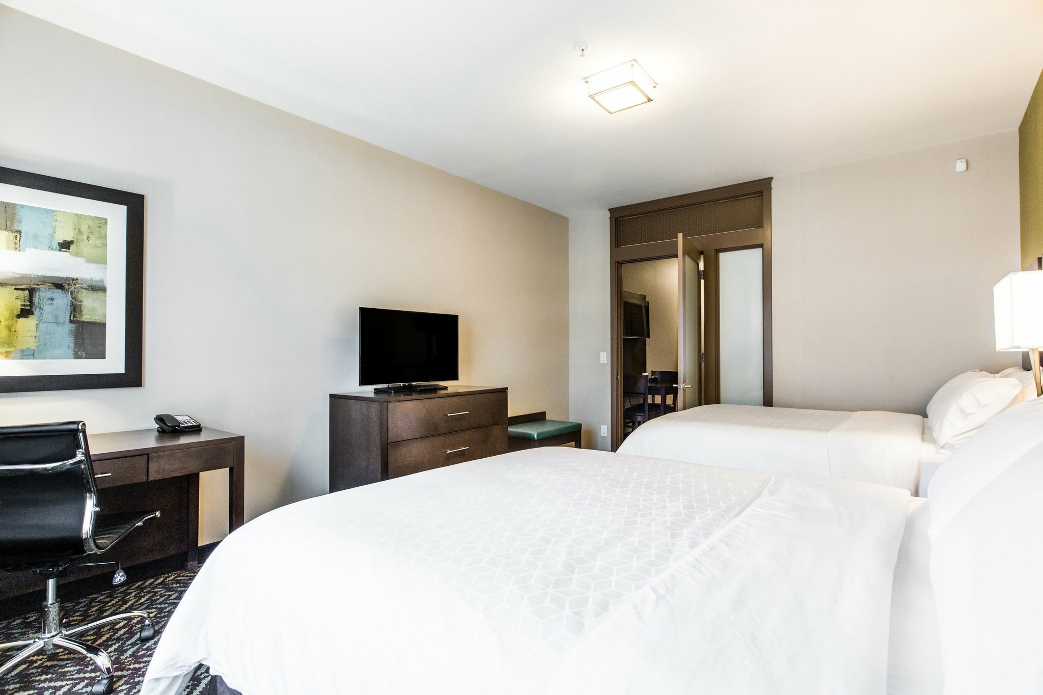 Фото Holiday Inn Express & Suites Spruce Grove - Stony Plain, an Ihg Hotel