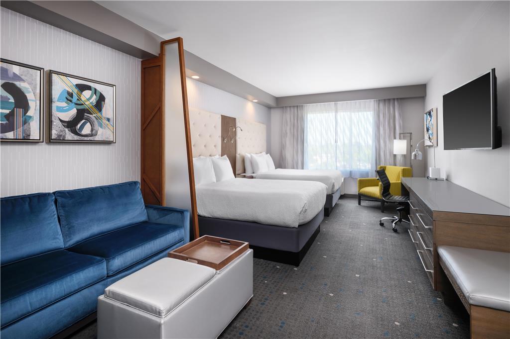 Фото Best Western Premier Hotel at Fisher's Landing