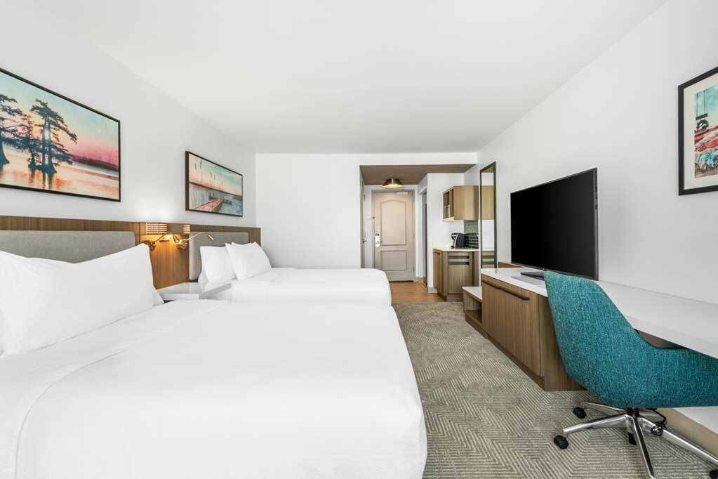 Фото Hilton Garden Inn Suffolk Riverfront