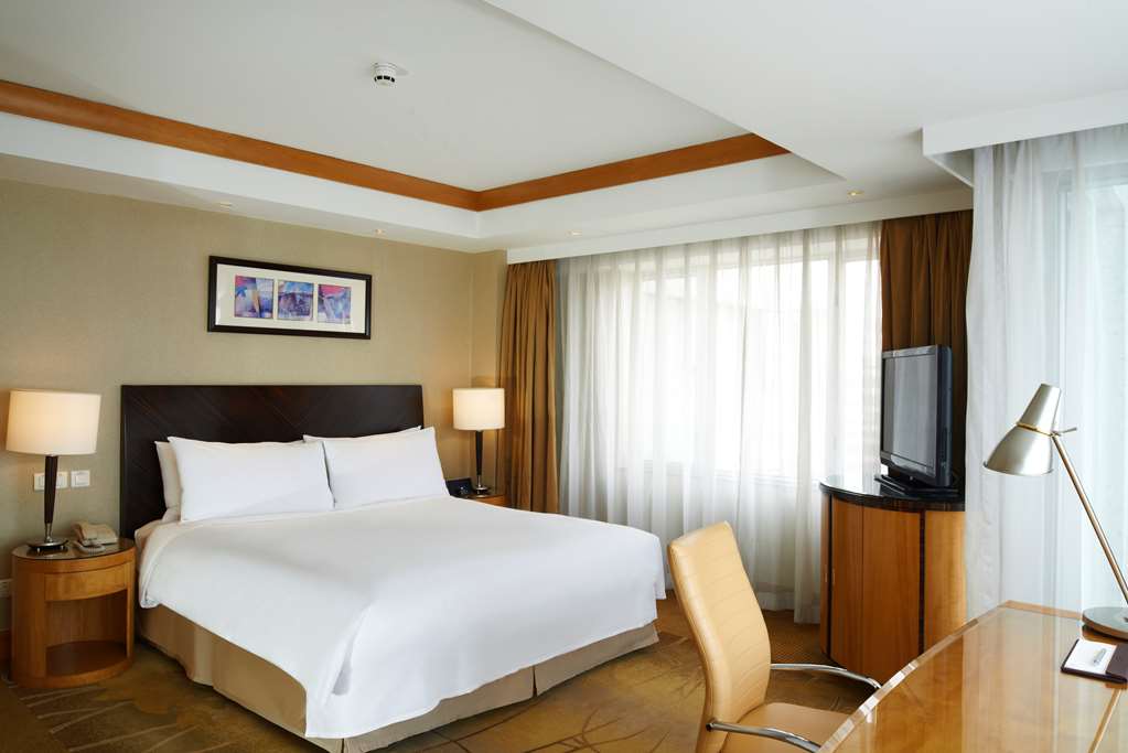 Фото Radisson Collection Hotel Yangtze Shanghai
