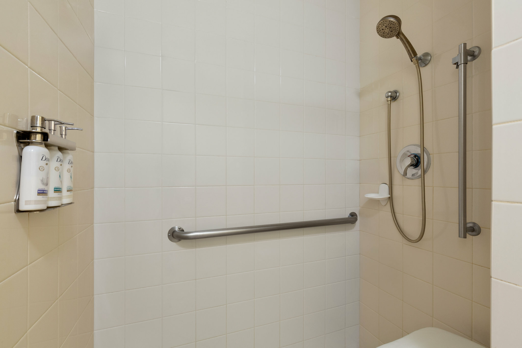Фото Holiday Inn Express West Sacramento, an Ihg Hotel