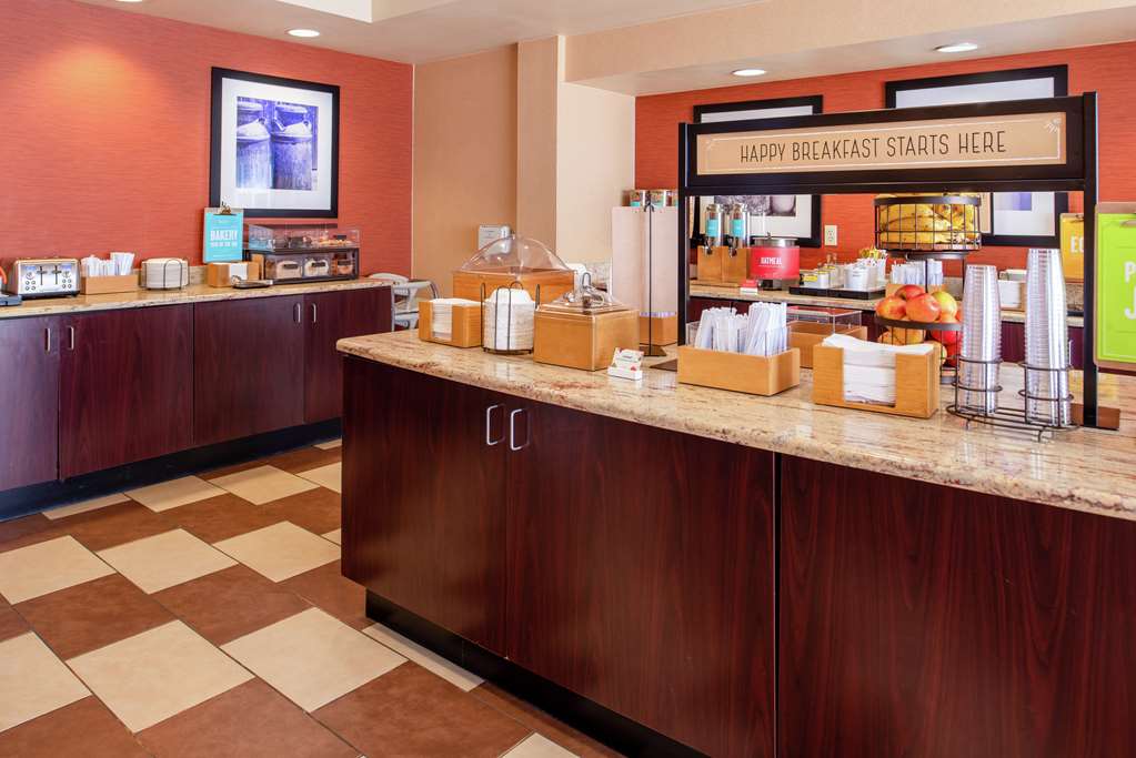 Фото Hampton Inn Albuquerque University Midtown