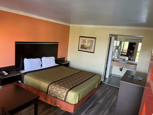 Гостиница Rivera Inn & Suites Motel Pico Rivera в Белл-Гарденсе