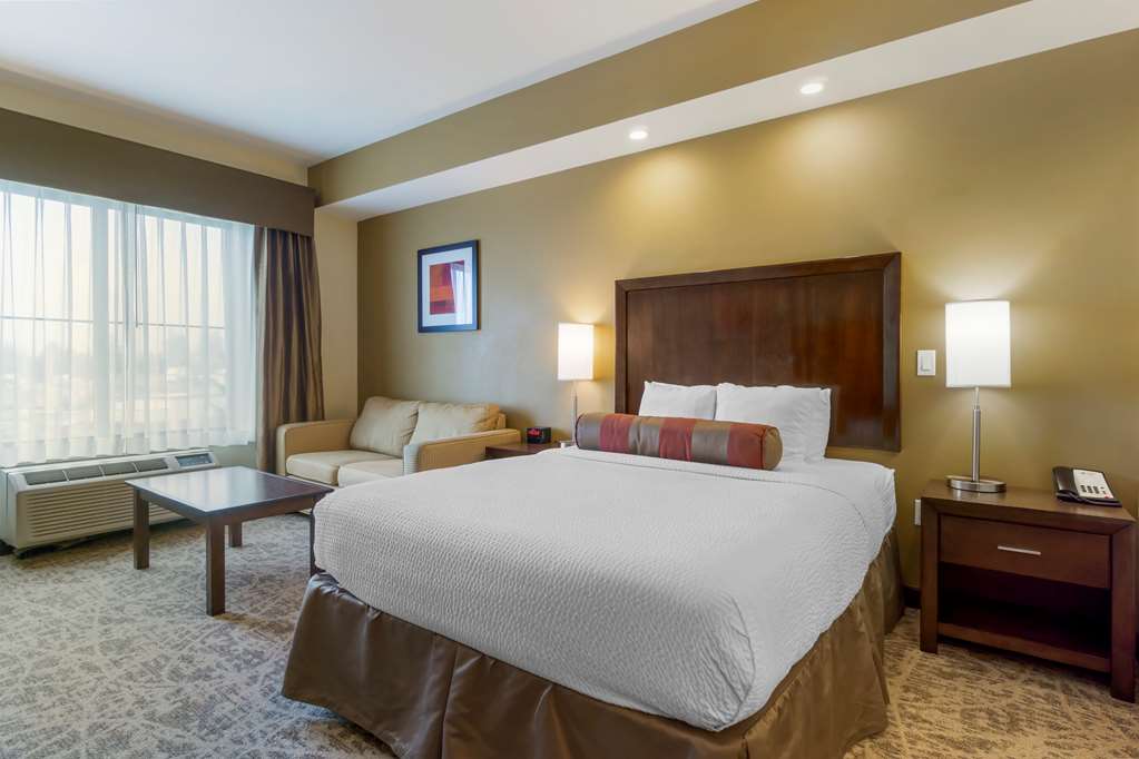 Фото Best Western Plus Lacey Inn & Suites