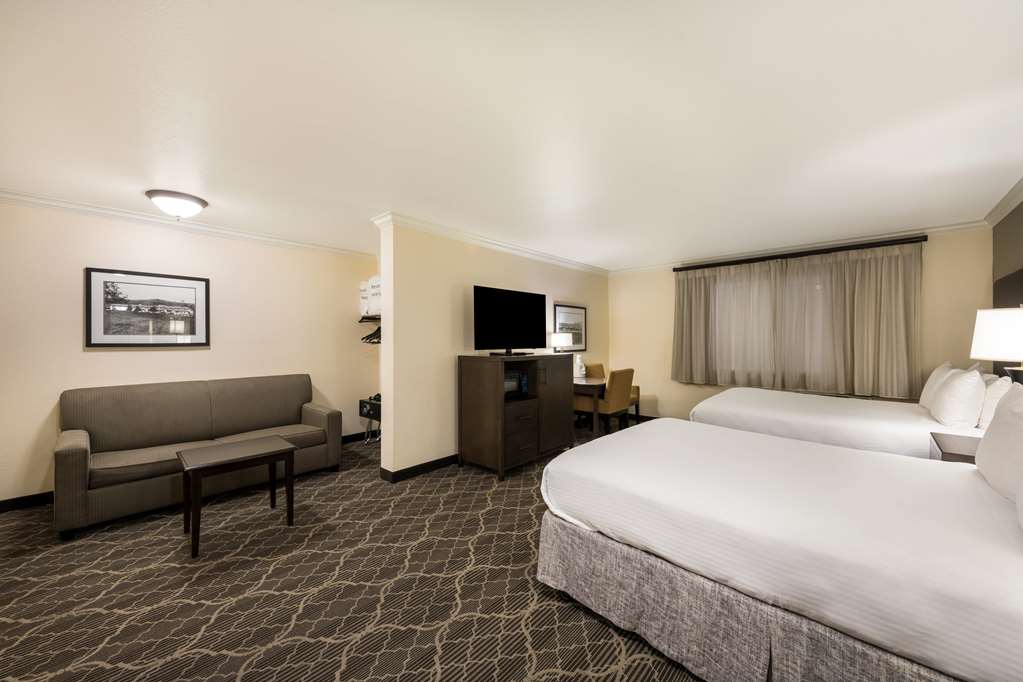 Фото Best Western Danville Sycamore Inn