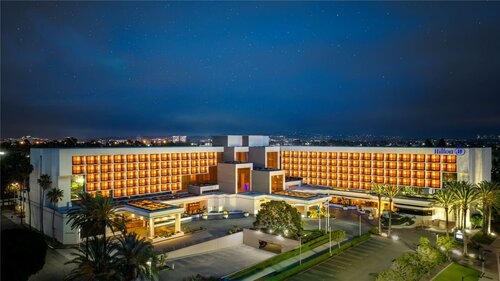 Гостиница Hilton Orange County/Costa Mesa в Коста-Меса