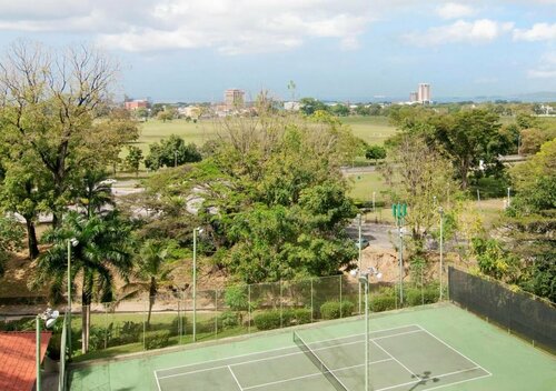 Гостиница Hilton Trinidad & Conference Centre в Порт-оф-Спейн