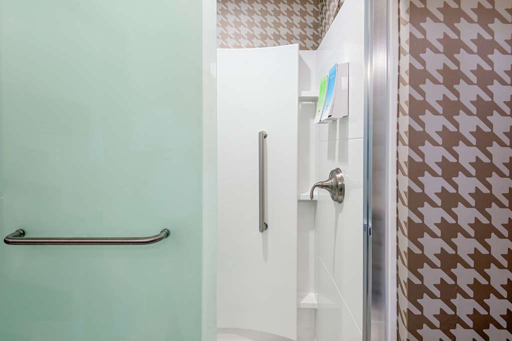 Фото Home2 Suites by Hilton Orlando Near Ucf