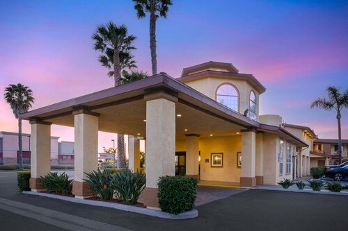 Гостиница Best Western Oxnard Inn в Порт Хаенем