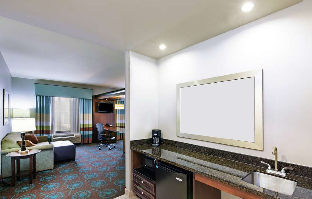 Фото Hampton Inn & Suites Shreveport/Bossier City Airline Dr, La