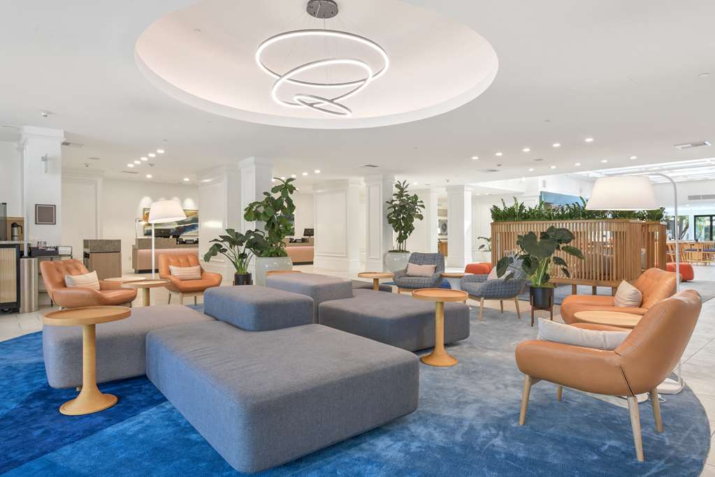 Фото Hilton Irvine Orange County Airport