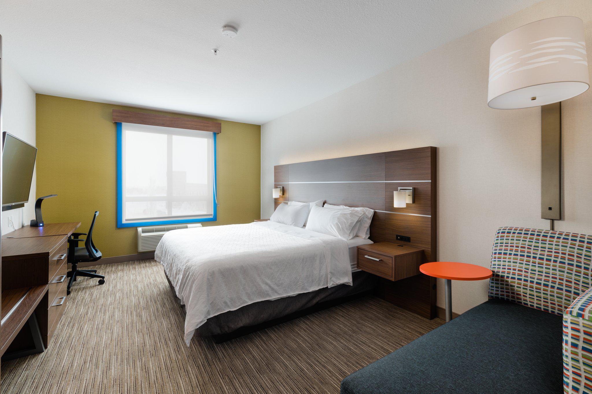 Фото Holiday Inn Express Grande Prairie by IHG