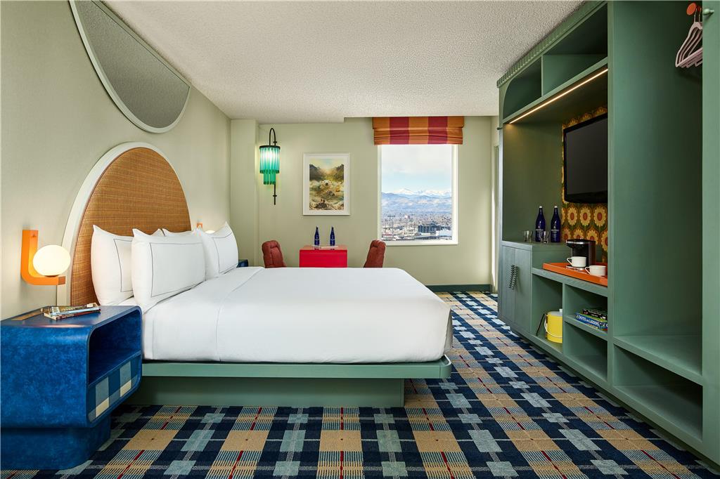 Фото The Curtis Denver - a DoubleTree by Hilton Hotel