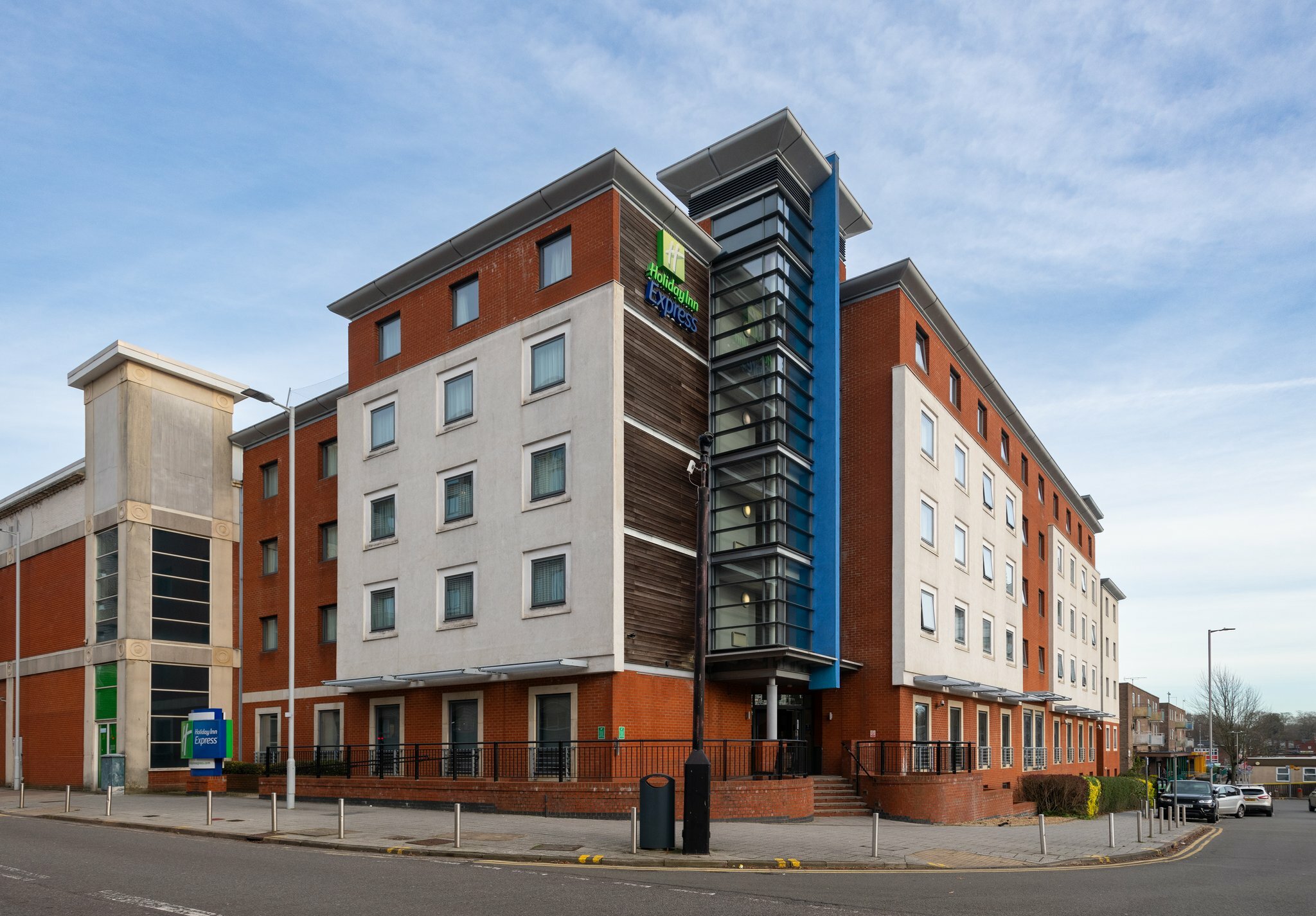 Фото Holiday Inn Express Stevenage, an Ihg Hotel