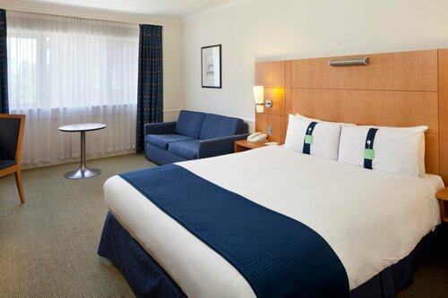 Гостиница Holiday Inn Guildford, an Ihg Hotel в Гилфорде