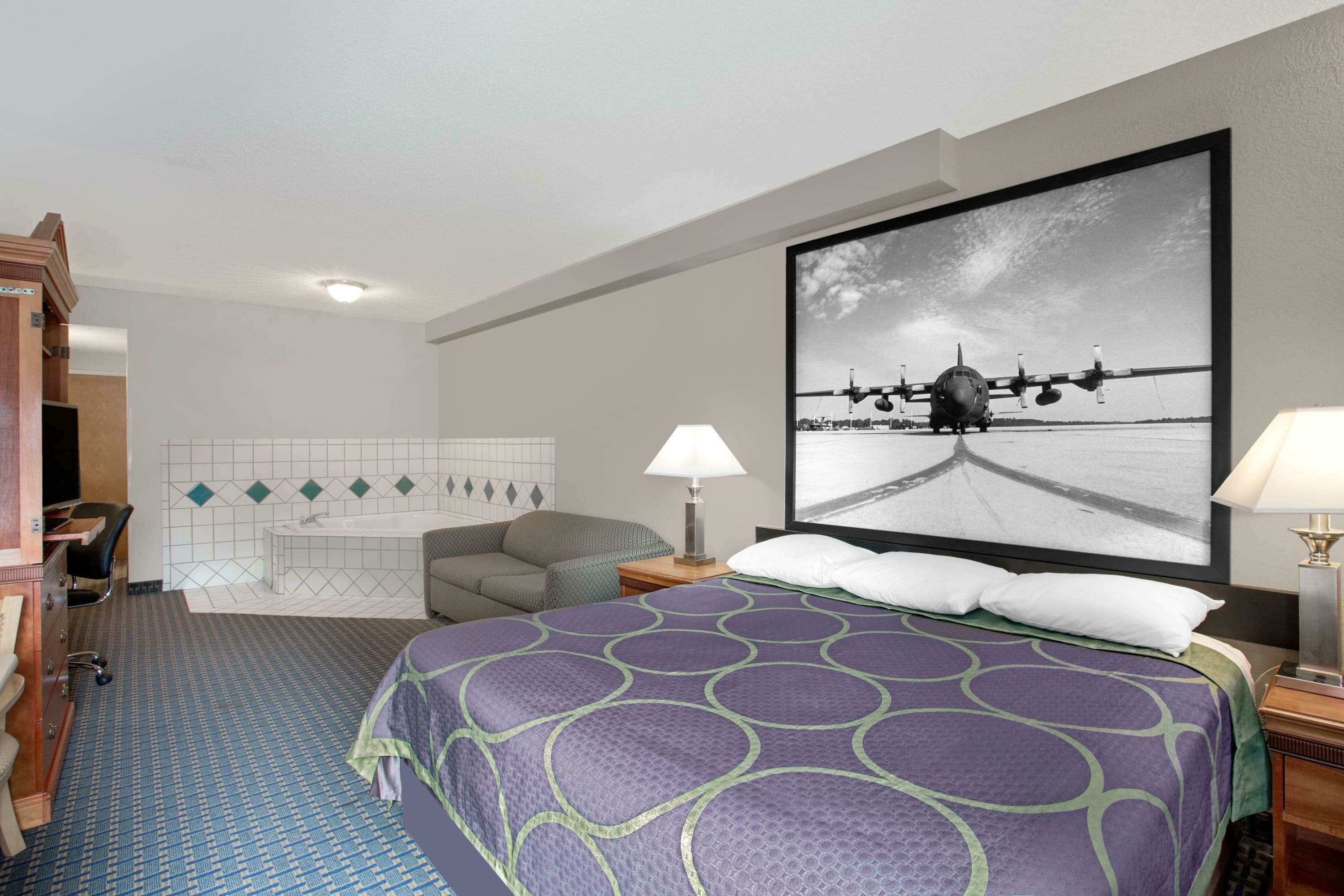 Фото Super 8 by Wyndham Clemmons/Winston-Salem Area I-40