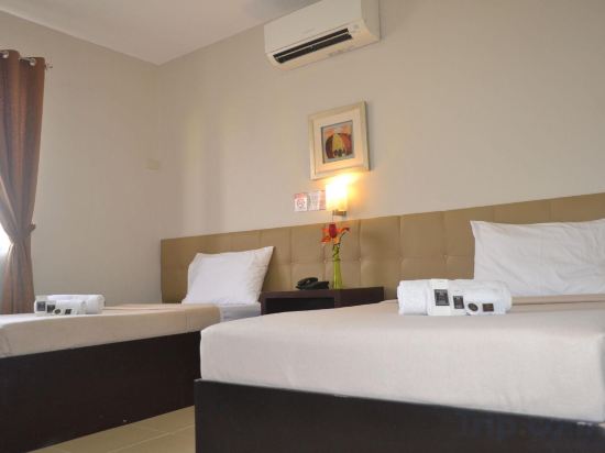 Фото Columbus Plaza Hotel