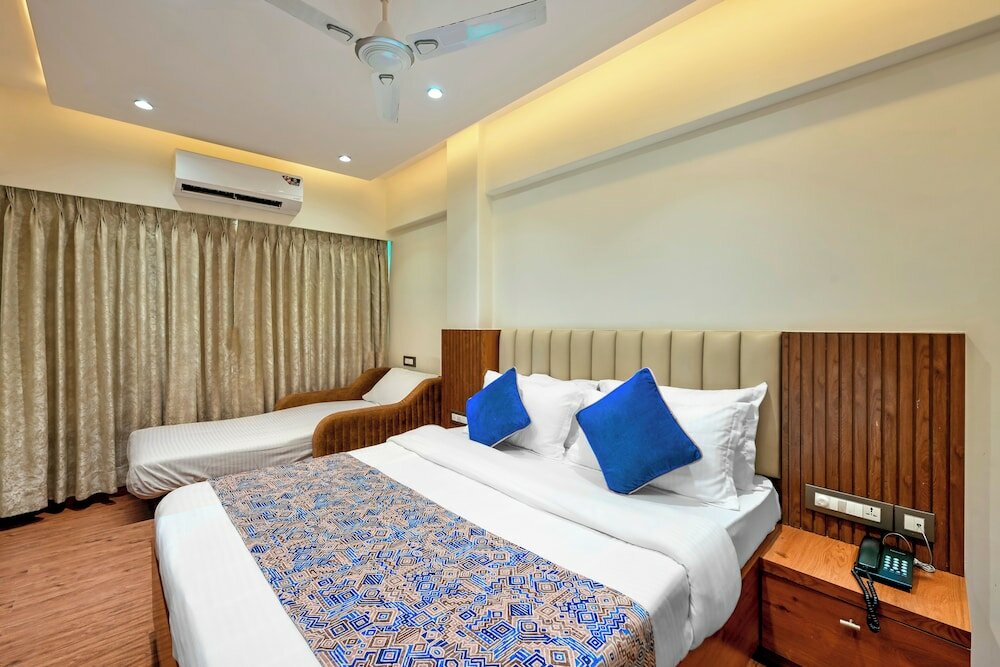 Фото Hotel Kalpana Palace