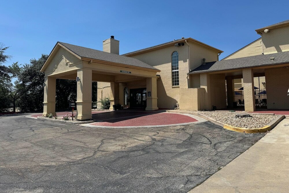 Фото Days Inn by Wyndham Georgetown