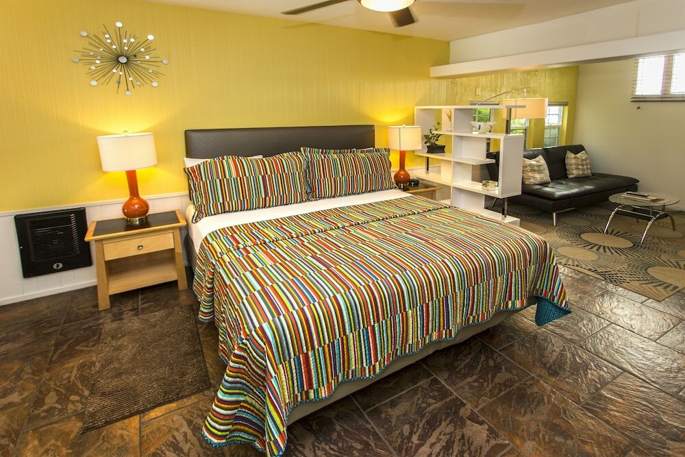Фото Desert Riviera Hotel