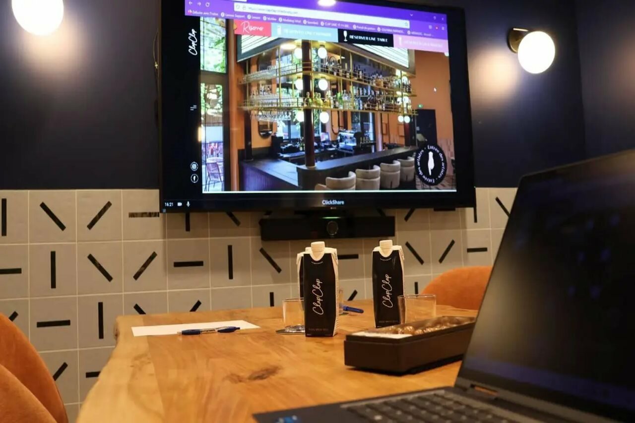 Фото ClapClap Hôtel