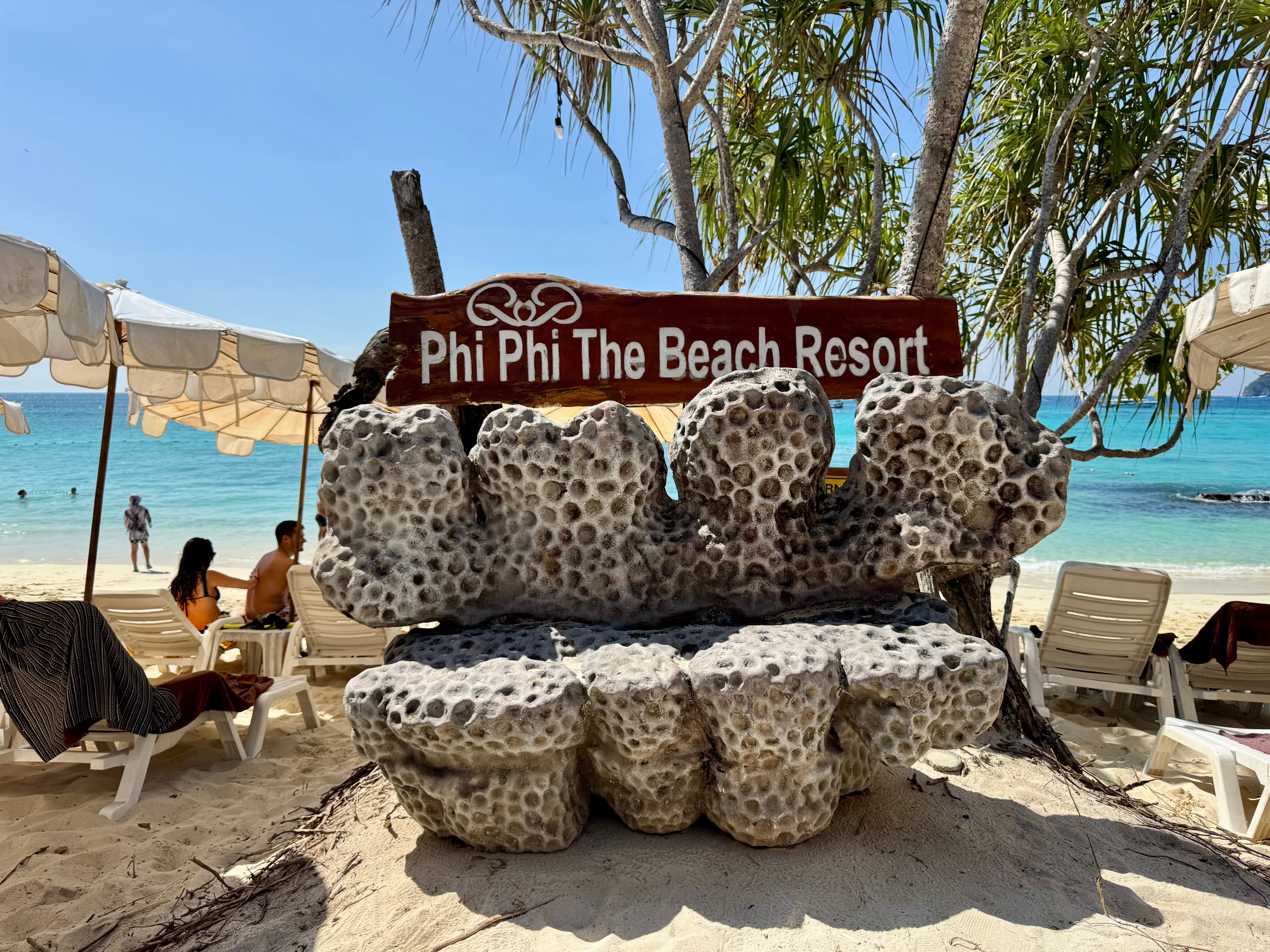Фото Phi Phi The Beach Resort